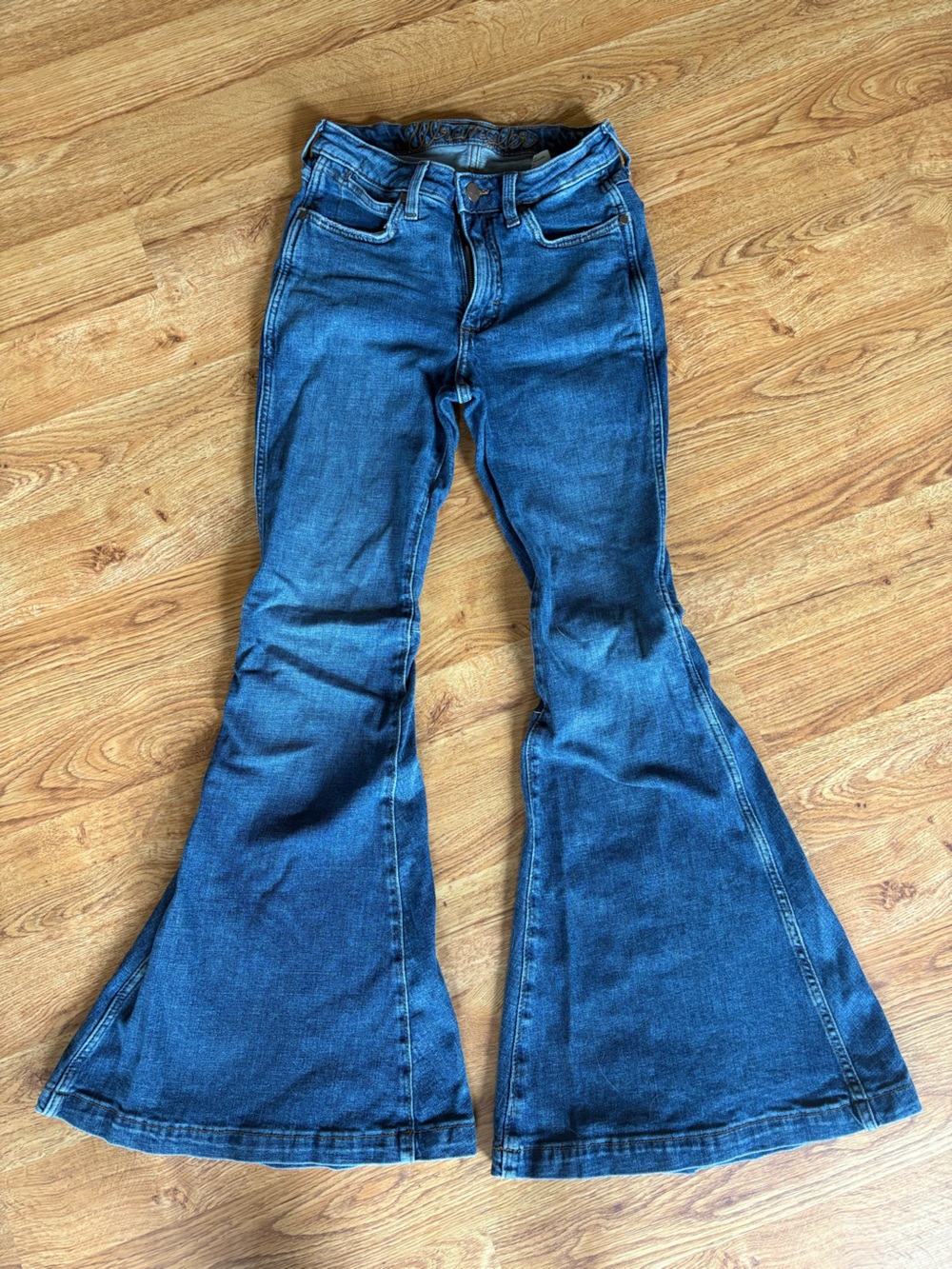 Wrangler Super Flare High Rise